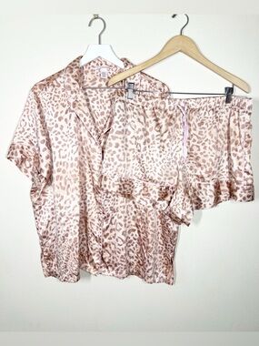 Victorias Secret Womens Pink Tan Cheetah Animal Print Satin Pajama Set Size XL